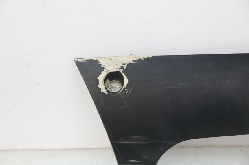 photo de PROGIEŁDŹ NADWOZIA PEUGEOT KISBEE 2T 50 (2010 - 2017) - Zbliżenie techniczne