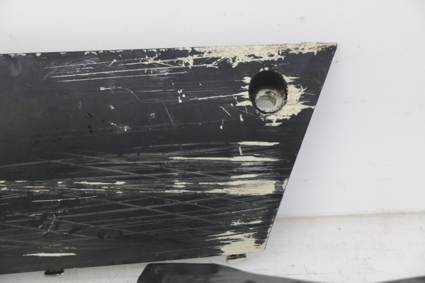 photo de PROGIEŁDŹ NADWOZIA PEUGEOT KISBEE 2T 50 (2010 - 2017) - Punkty mocowania