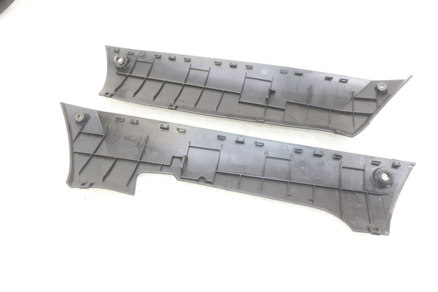 photo de PROGIEŁDŹ NADWOZIA PEUGEOT KISBEE 2T 50 (2010 - 2017) - Inny kąt widzenia