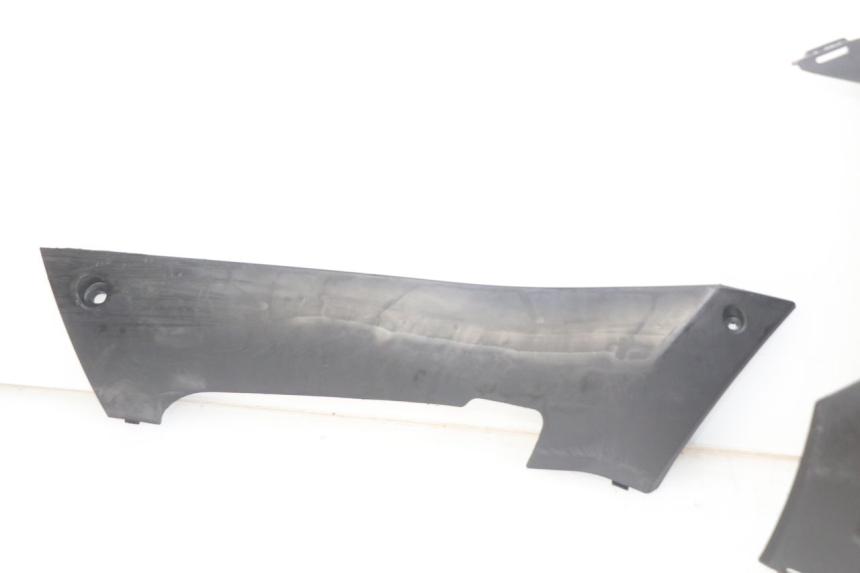 photo de PROGIEŁDŹ NADWOZIA PEUGEOT KISBEE 2T 50 (2010 - 2017) - Punkty mocowania