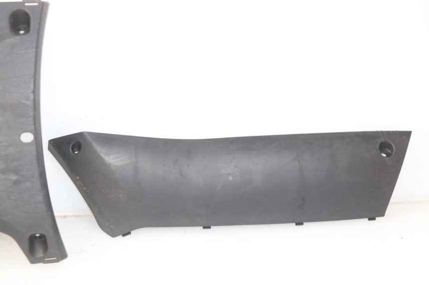 photo de PROGIEŁDŹ NADWOZIA PEUGEOT KISBEE 2T 50 (2010 - 2017) - Część sprawdzona