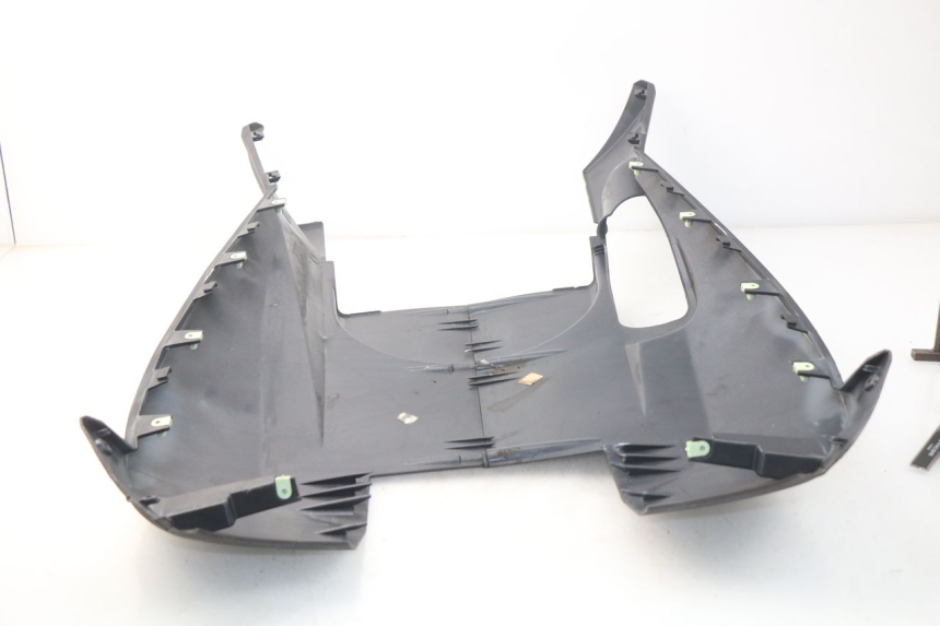 photo de PROGIEBIEŃ NADWOZIA PEUGEOT SATELIS 300 (2012 - 2015) - Widok produktu