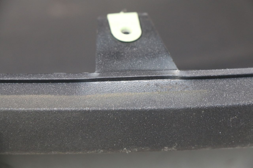 photo de PROGIEBIEŃ NADWOZIA PEUGEOT SATELIS 300 (2012 - 2015) - Zoom stanu zużycia