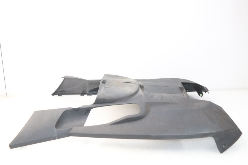 photo de PROGIEBIEŃ NADWOZIA PEUGEOT SATELIS 300 (2012 - 2015) - Inny kąt widzenia