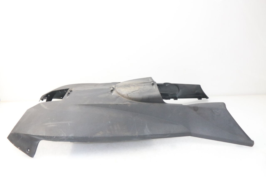 photo de PROGIEBIEŃ NADWOZIA PEUGEOT SATELIS 300 (2012 - 2015) - Zbliżenie techniczne