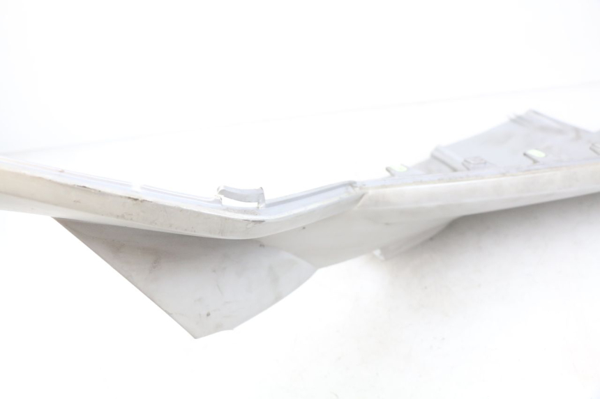 photo de progi boczne PEUGEOT SATELIS 125 (2010 - 2012) - Szczegóły charakterystyczne