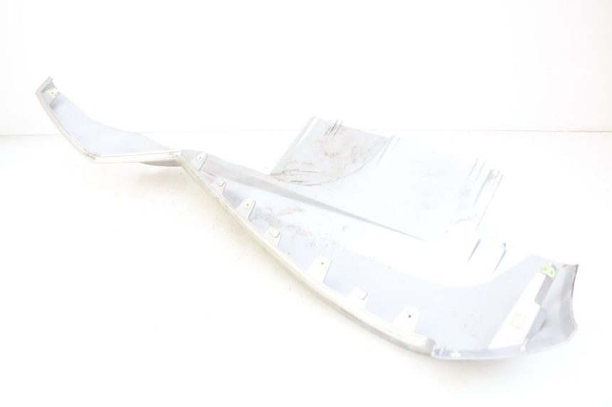 photo de progi boczne PEUGEOT SATELIS 125 (2010 - 2012) - Zbliżenie komponentów