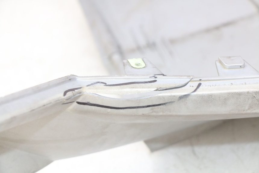 photo de progi boczne PEUGEOT SATELIS 125 (2010 - 2012) - Szczegół części