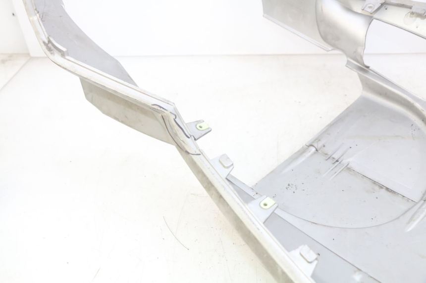 photo de progi boczne PEUGEOT SATELIS 125 (2010 - 2012) - Zoom stanu zużycia