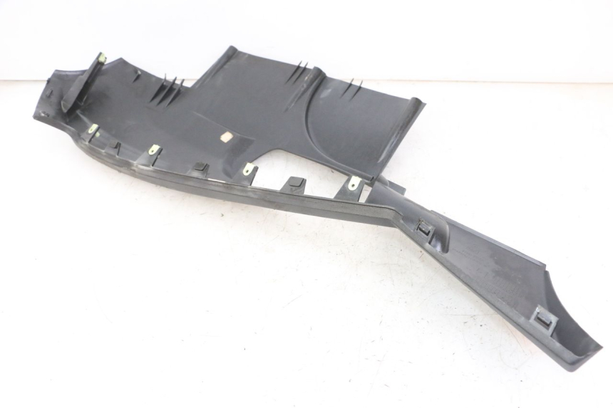 photo de progi boczne PEUGEOT SATELIS 125 (2013 - 2018) - Zoom stanu zużycia