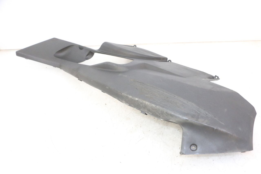 photo de progi boczne PEUGEOT SATELIS 125 (2013 - 2018) - Zbliżenie techniczne