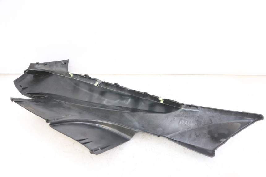 photo de progi boczne PEUGEOT SATELIS 125 (2013 - 2018) - Oznaczenia i referencje