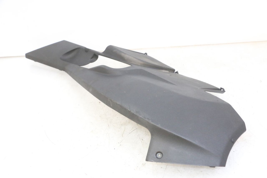 photo de progi boczne PEUGEOT SATELIS 125 (2013 - 2018) - Zbliżenie komponentów