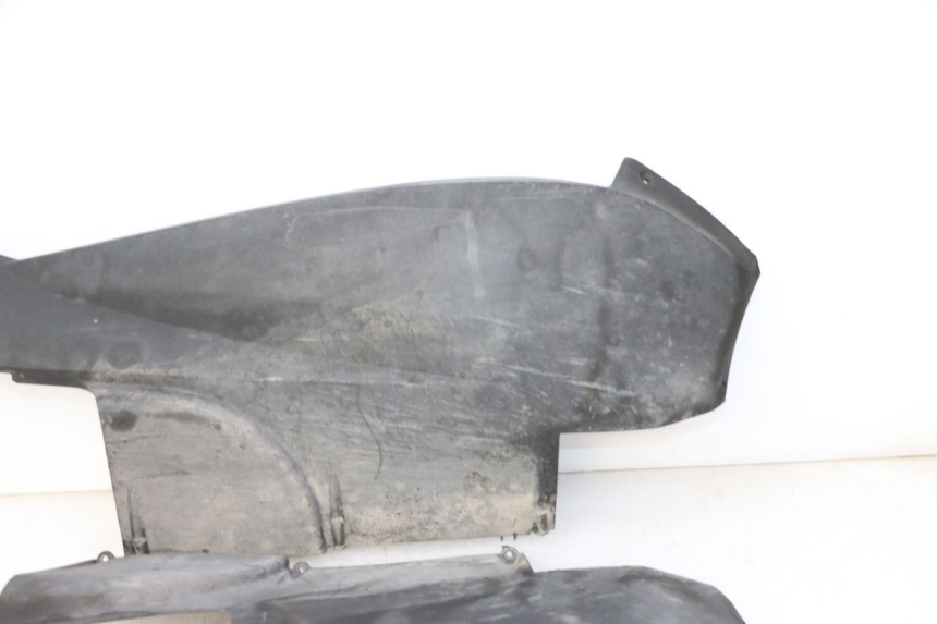 photo de progi boczne PEUGEOT SATELIS 125 (2010 - 2012) - Widok z bliska