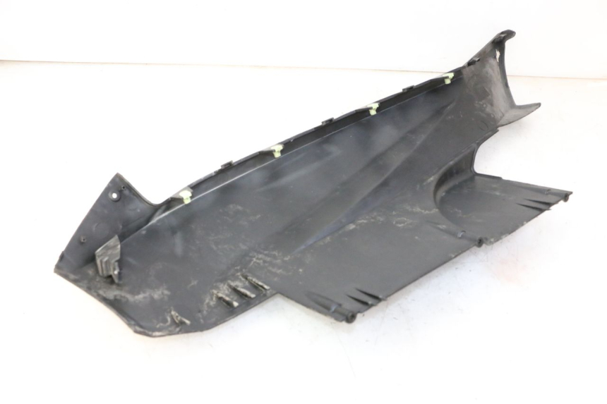 photo de progi boczne PEUGEOT SATELIS 125 (2010 - 2012) - Zbliżenie techniczne