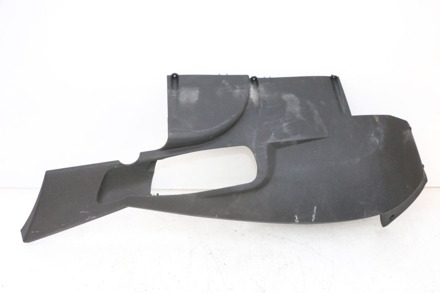 photo de progi boczne PEUGEOT SATELIS 125 (2013 - 2018) - Zbliżenie techniczne