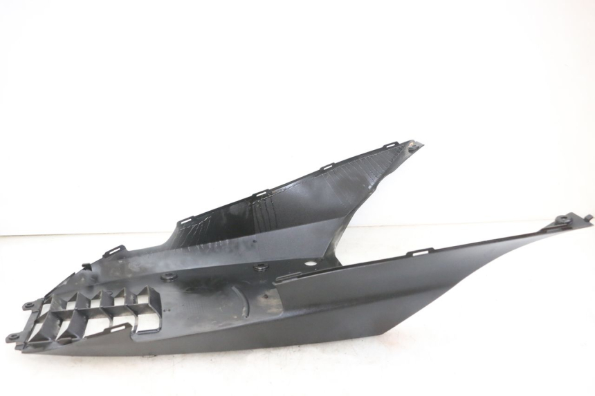 photo de PROGIEBIEŃ NADWOZIA SUZUKI BURGMAN 125 (2018 - 2021) - Szczegół części