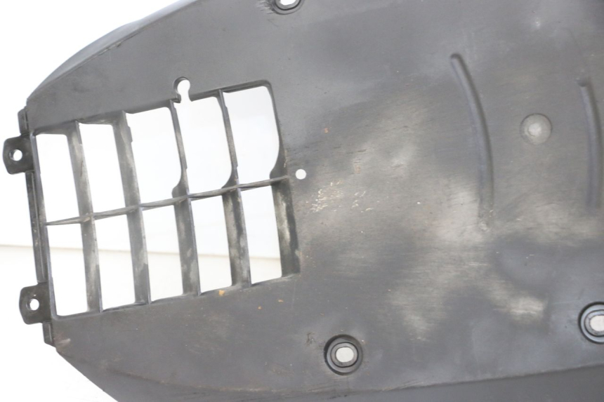 photo de PROGIEBIEŃ NADWOZIA SUZUKI BURGMAN 125 (2018 - 2021) - Widok z bliska