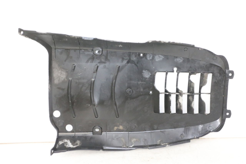 photo de progi boczne SUZUKI UH BURGMAN 125 (2002 - 2006) - Inny kąt widzenia