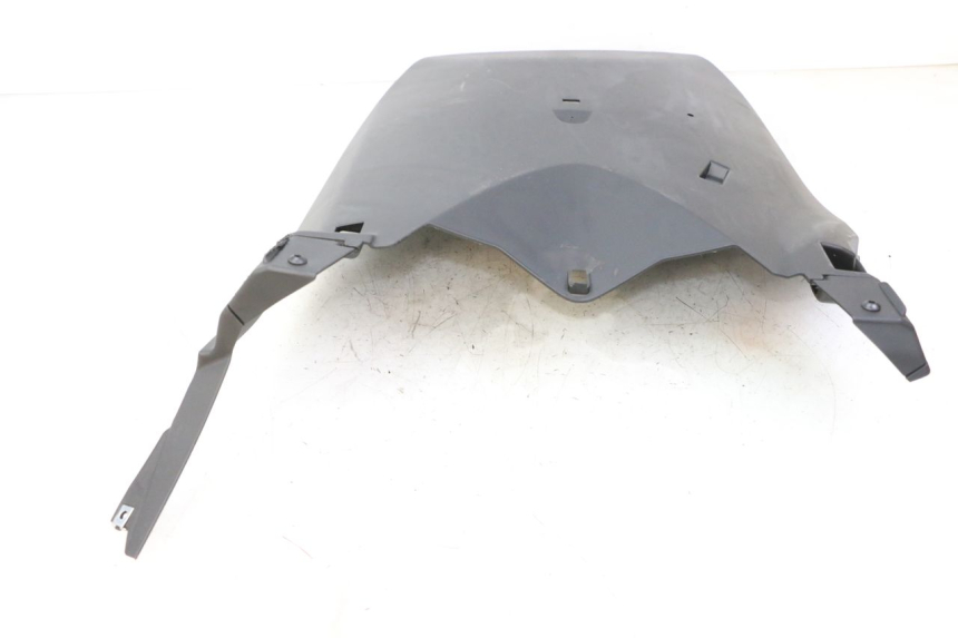 photo de progi boczne YAMAHA XMAX X-MAX 125 (2021 - 2025) - Zbliżenie techniczne