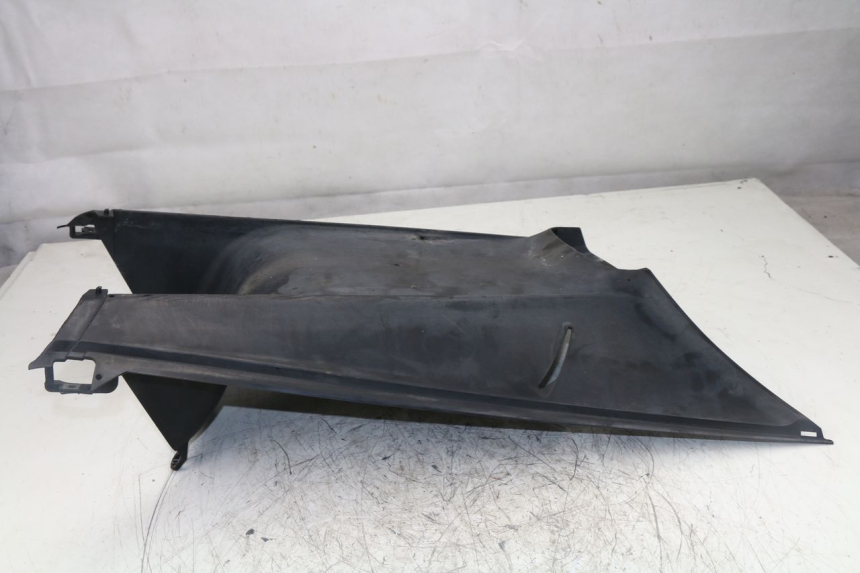photo de PROGIEBIEŃ NADWOZIA YAMAHA YP MAJESTY ABS 400 (2007 - 2009) - Inny kąt widzenia