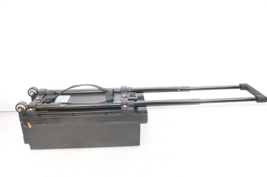 photo de AKUMULATOR E-MAX 80L 1 (2011 - 2014) - Szczegół części