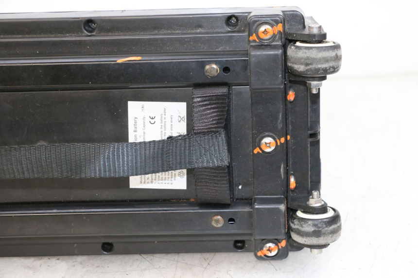 photo de AKUMULATOR E-MAX 80L 1 (2011 - 2014) - Zbliżenie techniczne