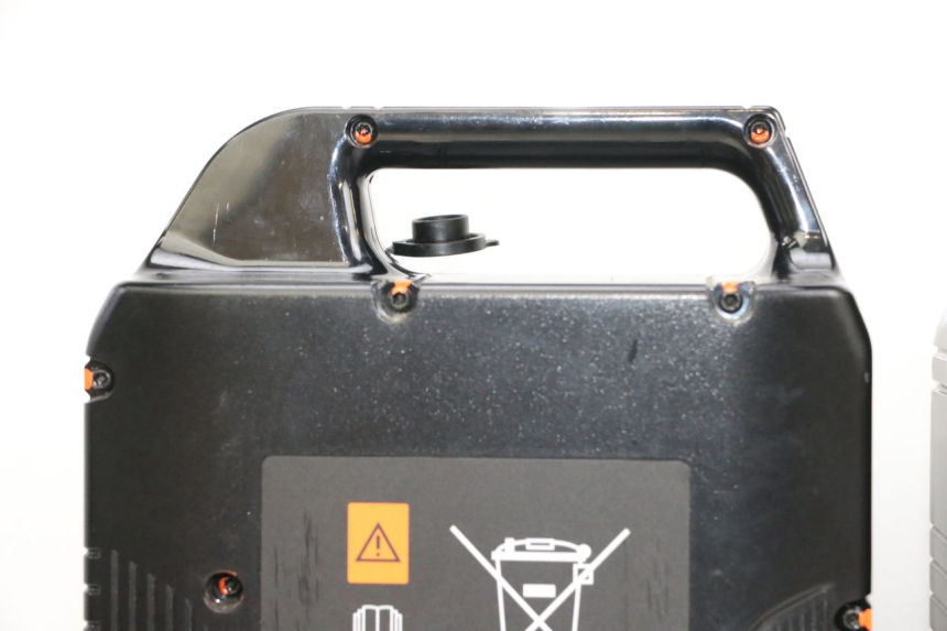 photo de AKUMULATOR YAMAHA NEO'S CORE 1 (2022 - 2026) - Szczegóły charakterystyczne