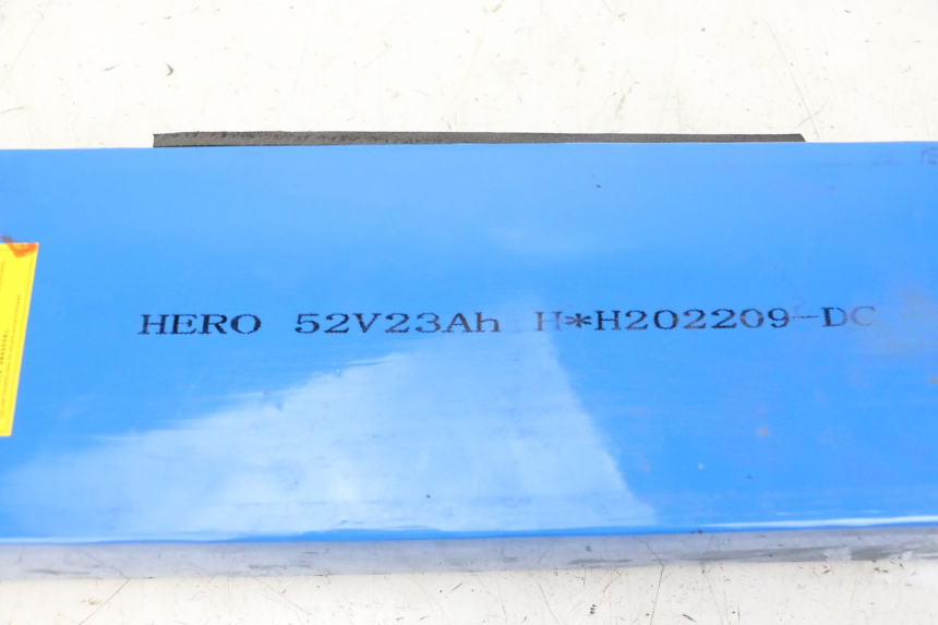 photo de AKUMULATOR HERO S10 1 - Zbliżenie komponentów