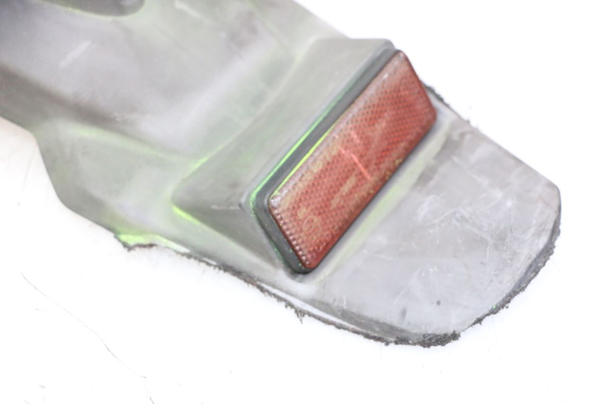 photo de Tylna błotnik HONDA CBF 125 (2009 - 2015) - Zoom stanu zużycia