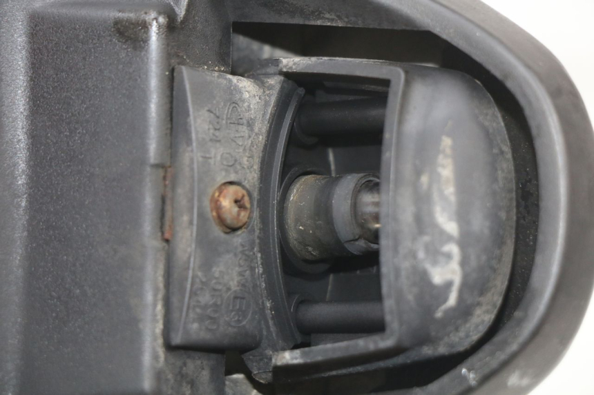 photo de BŁOTNIK TYLNY HONDA FES S-WING SWING ABS 125 (2007 - 2015) - Zoom stanu zużycia