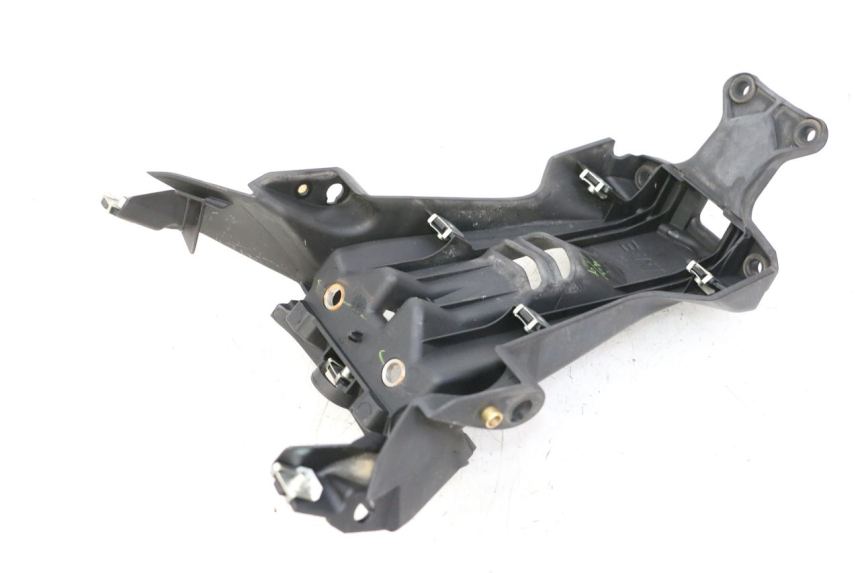 photo de TYLNY BŁOTNIK BMW G310 R 310 (2016 - 2020) - Zoom stanu zużycia