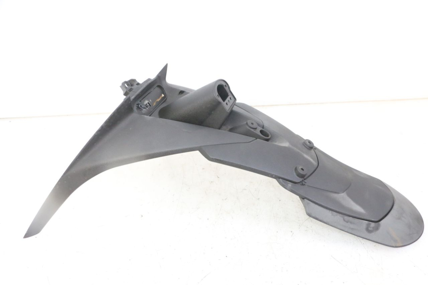 photo de BŁOTNIK TYLNY PIAGGIO IE MP3 YOURBAN 300 (2011 - 2016) - Stan powierzchni