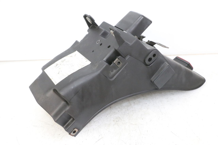 photo de BŁOTNIK TYLNY KAWASAKI GTR 1000 (1994 - 2004) - Zoom stanu zużycia