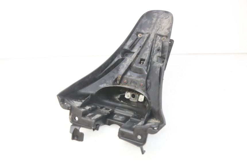 photo de BŁOTNIK TYLNY PIAGGIO LIBERTY IGET 4T 50 (2015 - 2020) - Szczegół części