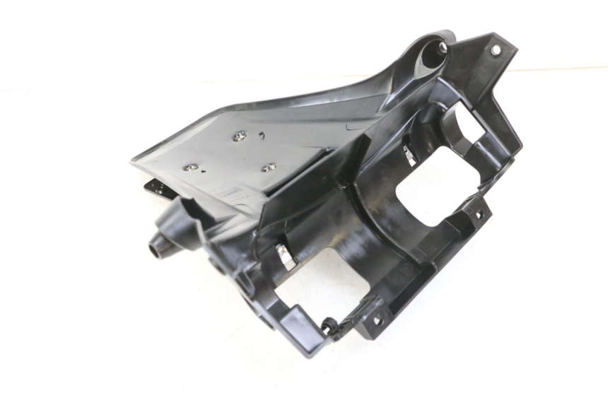 photo de BŁOTNIK TYLNY PIAGGIO MP3 500 (2014 - 2017) - Szczegół części