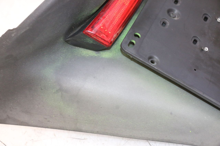 photo de BŁOTNIK TYLNY PIAGGIO MP3 RL 250 (2006 - 2010) - Zoom stanu zużycia