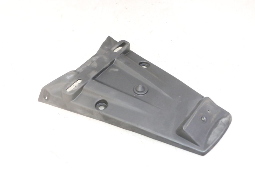 photo de BŁOTNIK TYLNY KYMCO LIKE 4T 50 (2019 - 2025) - Inny kąt widzenia