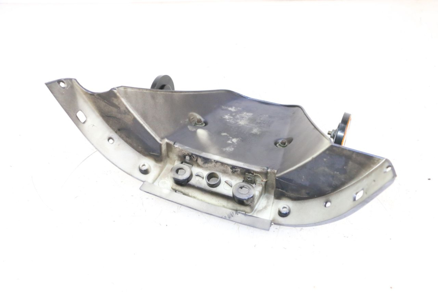 photo de TYLNY BŁOTNIK JM MOTORS OLDIES GT 4T 50 (2018 - 2025) - Zbliżenie techniczne