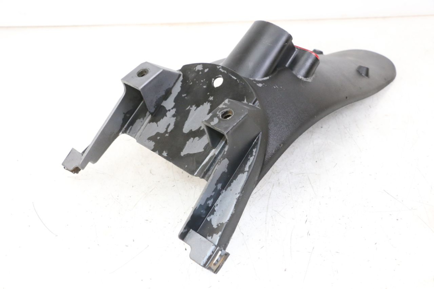 photo de BŁOTNIK TYLNY PIAGGIO BEVERLY 125 (1998 - 2005) - Inny kąt widzenia