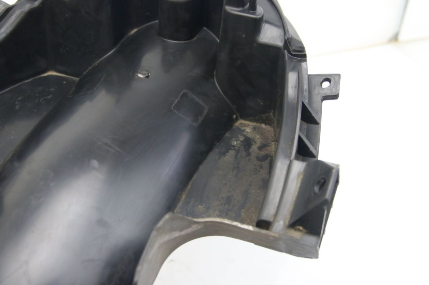 photo de TYLNY BŁOTNIK SUZUKI SIXTEEN 125 (2008 - 2010) - Widok z bliska