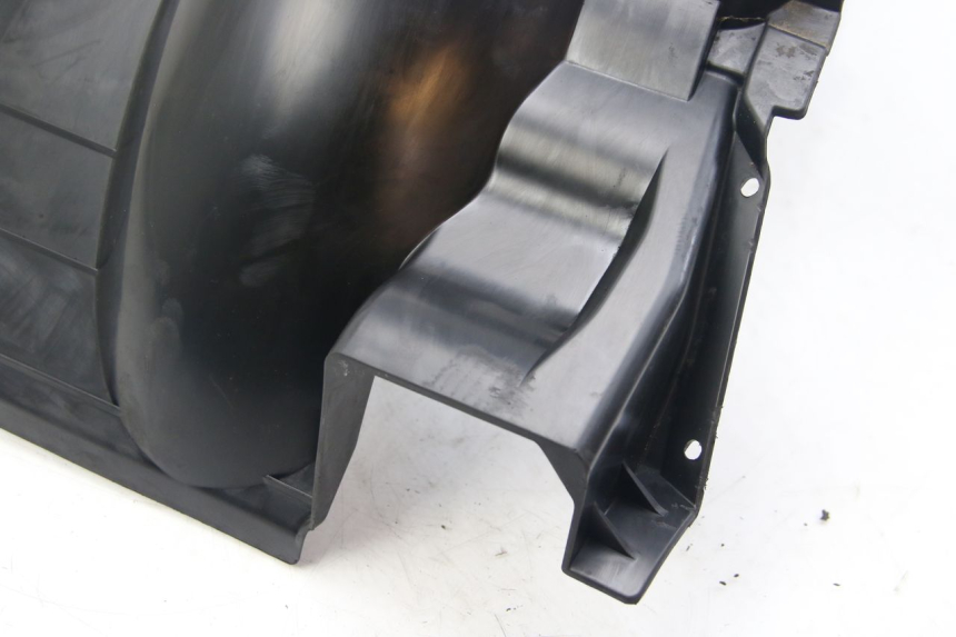 photo de TYLNY BŁOTNIK SUZUKI SIXTEEN 125 (2008 - 2010) - Alternatywny kąt