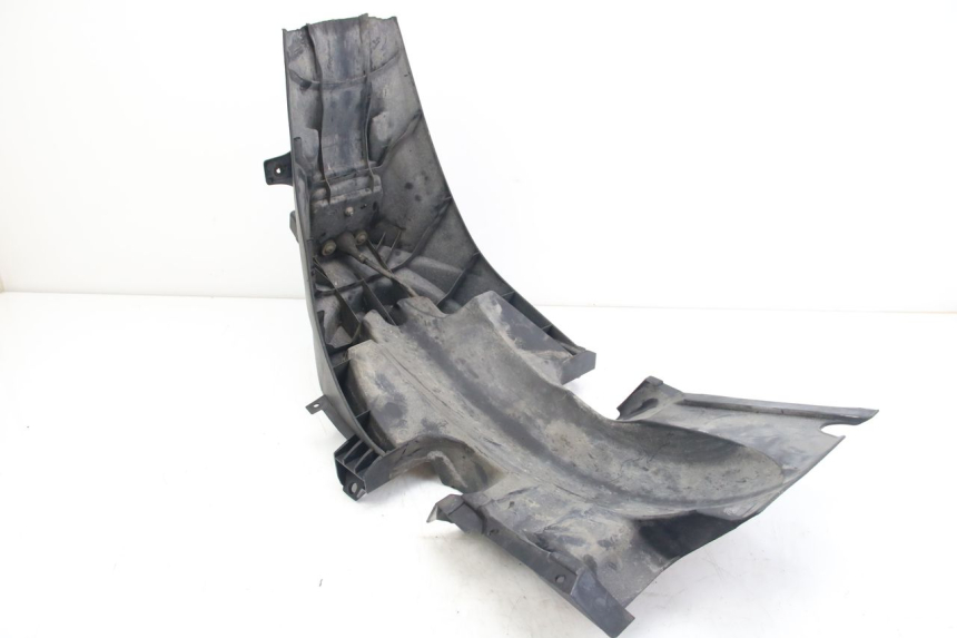 photo de TYLNY BŁOTNIK SUZUKI SIXTEEN 125 (2008 - 2010) - Inny kąt widzenia