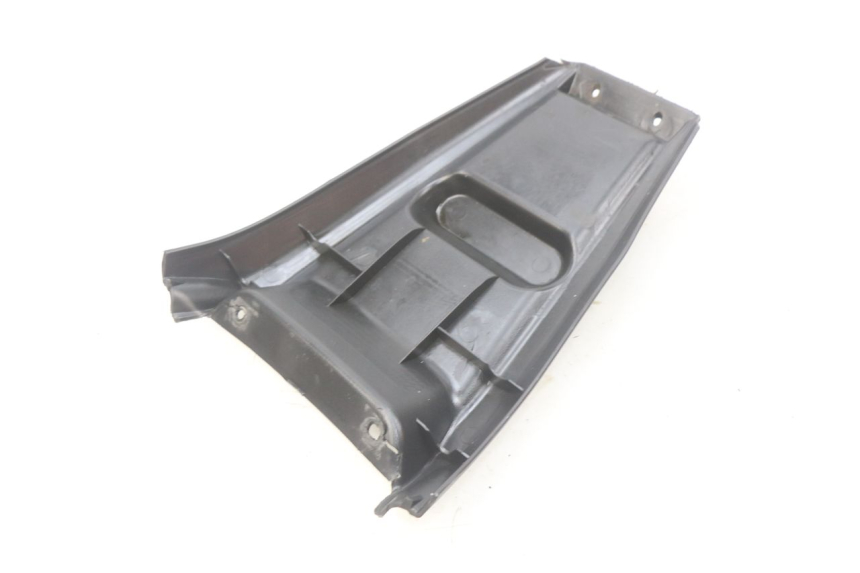 photo de TYLNY BŁOTNIK YAMAHA SLIDER NAKED 50 (2004 - 2018) - Zbliżenie techniczne