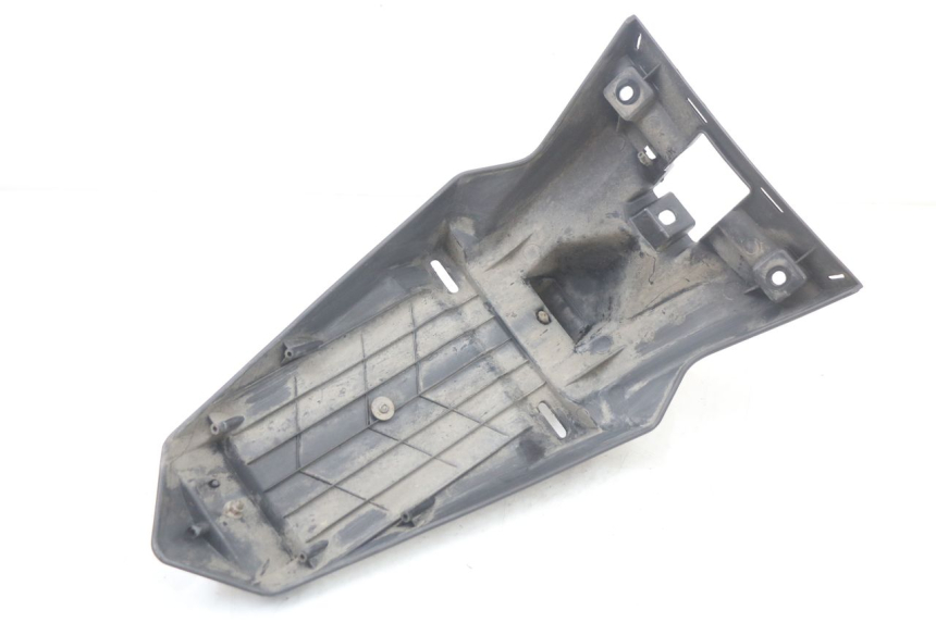 photo de TYLNY BŁOTNIK KYMCO SUPER 8 125 (2008 - 2015) - Punkty mocowania