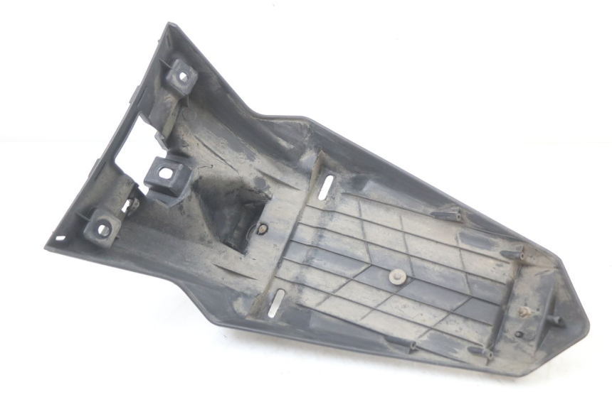 photo de TYLNY BŁOTNIK KYMCO SUPER 8 125 (2008 - 2015) - Stan powierzchni