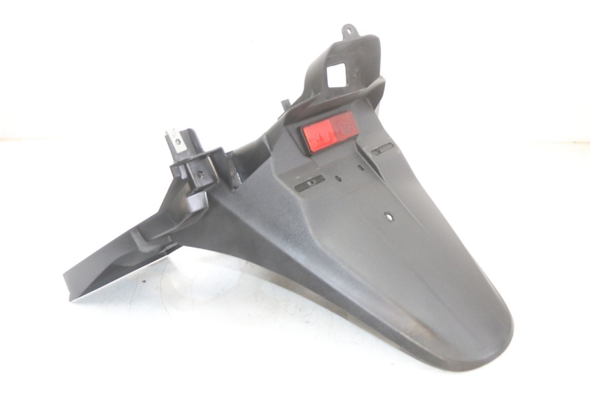 photo de TYLNY BŁOTNIK SUZUKI BURGMAN 125 (2018 - 2021) - Szczegół części