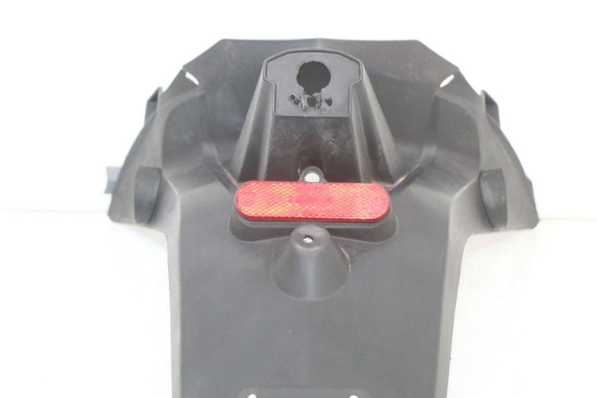 photo de BŁOTNIK TYLNY PEUGEOT TWEET 125 (2018 - 2021) - Inny kąt widzenia