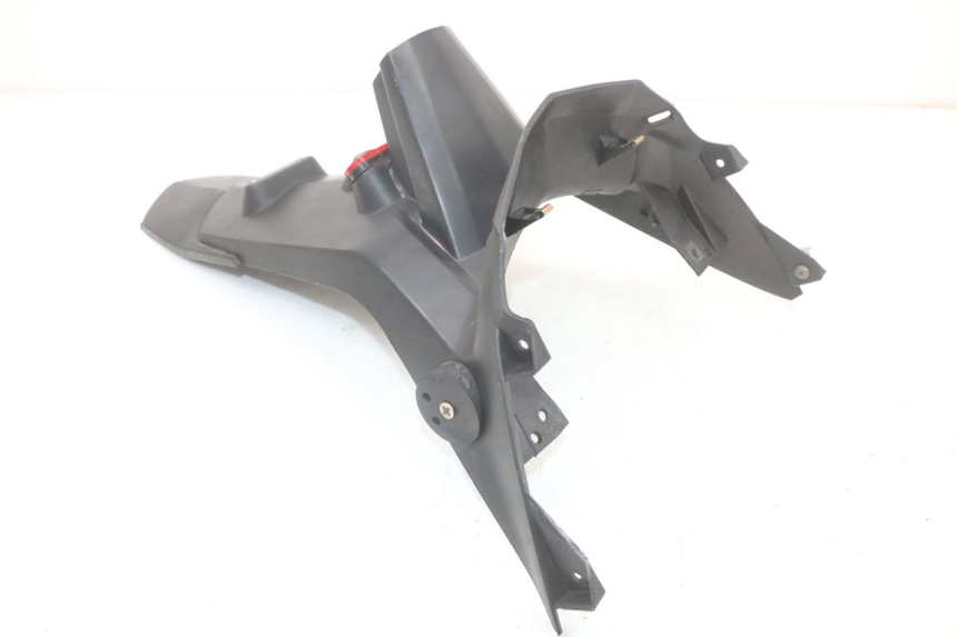 photo de BŁOTNIK TYLNY PEUGEOT TWEET 125 (2018 - 2021) - Punkty mocowania