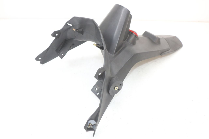 photo de BŁOTNIK TYLNY PEUGEOT TWEET 125 (2018 - 2021) - Stan powierzchni